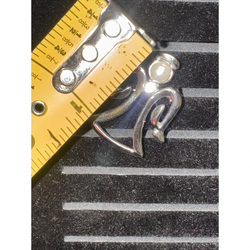 Guardian Angel Silver Tone Open Metal Wings‎ Faux Pearl Face w Halo Brooch Pin